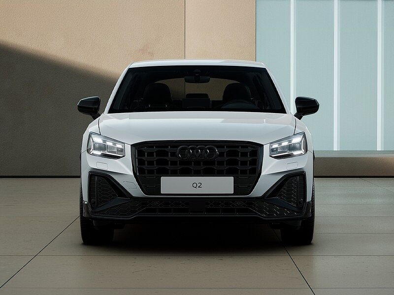 Audi Q2 35 TDI S tronic Identity Black