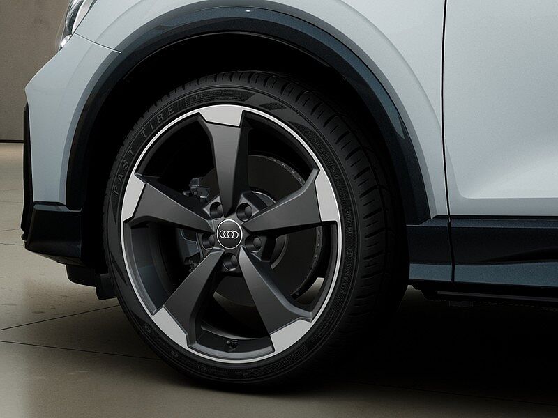 Audi Q2 35 TDI S tronic Identity Black