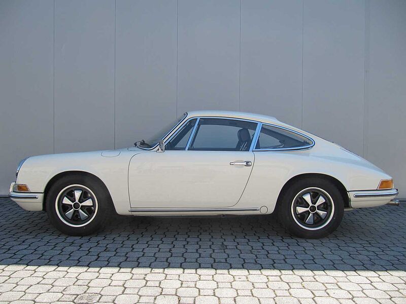 Porsche 911 Karmann 2.0 T coupe