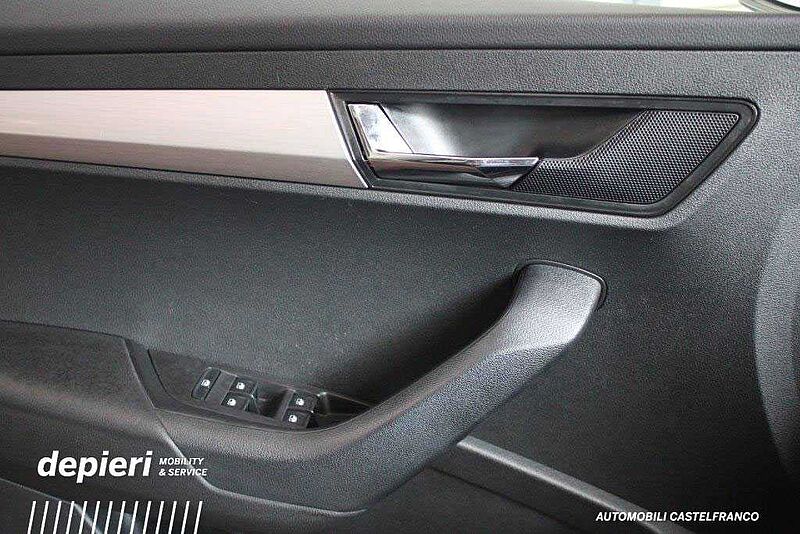 SKODA Karoq 1.6 TDI DSG Executive - Ok Neop