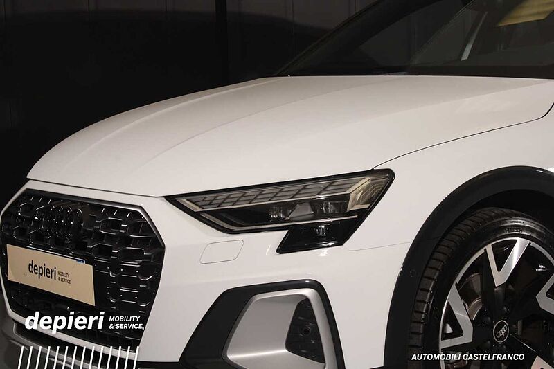 Audi A3 allstreet 35 TFSI S tronic Identity Contrast MHEV