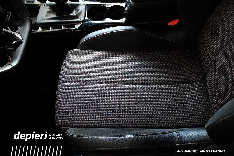 DS DS 3 Crossback PureTech 100 Performance Line -Ok Neop