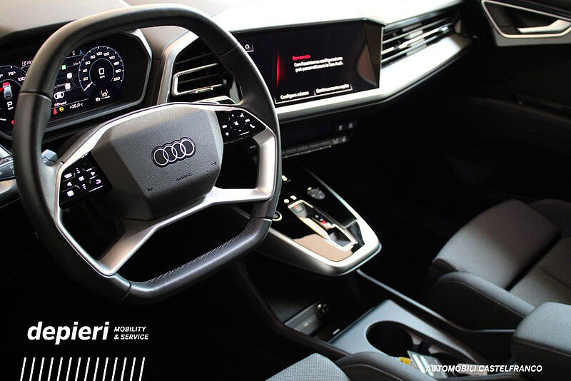 Audi Q4 e-tron 45 S Line edition -BEV batteria 82kWh