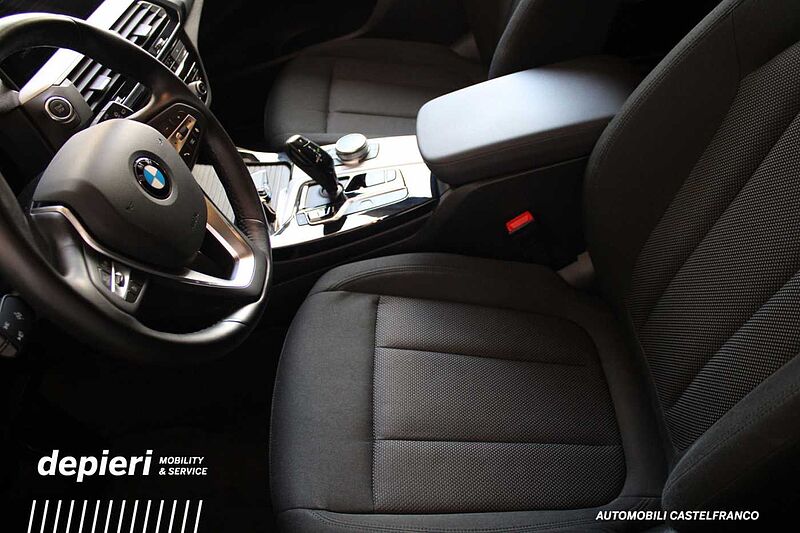 BMW X3 xDrive30e Business Advantage -PHEV