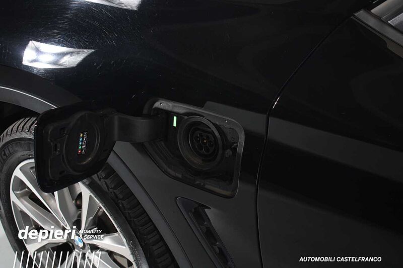 BMW X3 xDrive30e Business Advantage -PHEV