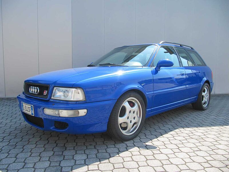Audi rs2 avant
