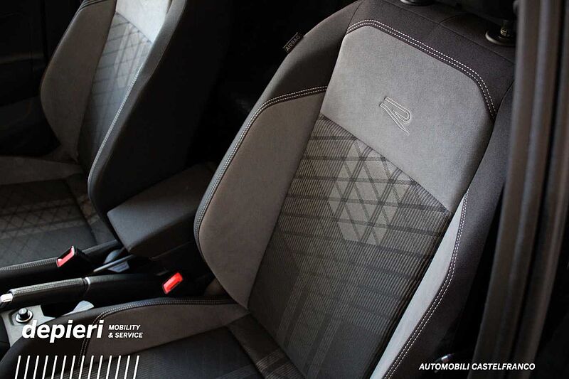 Volkswagen Taigo 1.0 TSI 110 CV DSG R-Line -Ok Neop