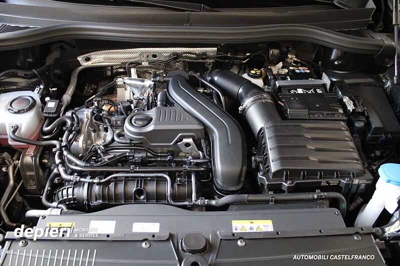 Volkswagen Tiguan 1.5 eTSI DSG R-Line -MHEV