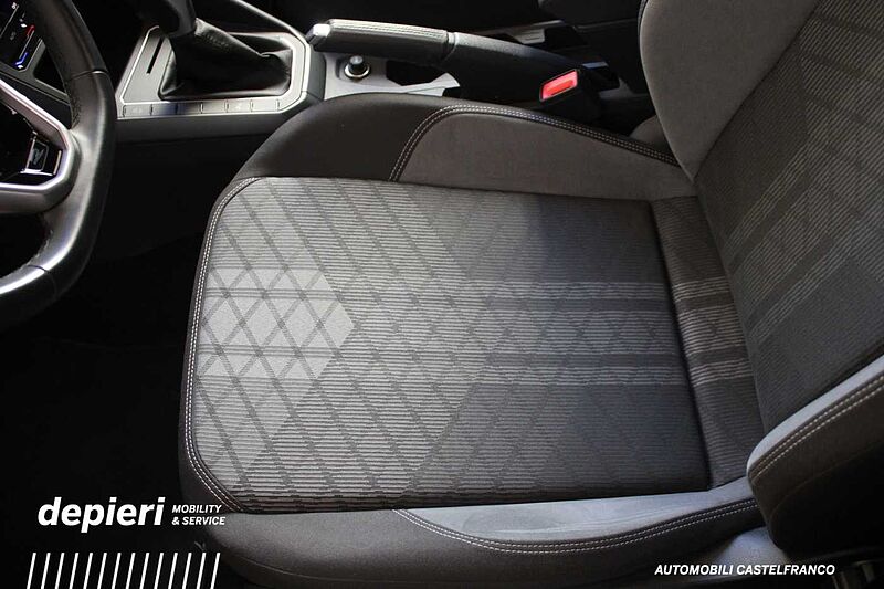 Volkswagen Taigo 1.0 TSI DSG R-Line -Ok Neop