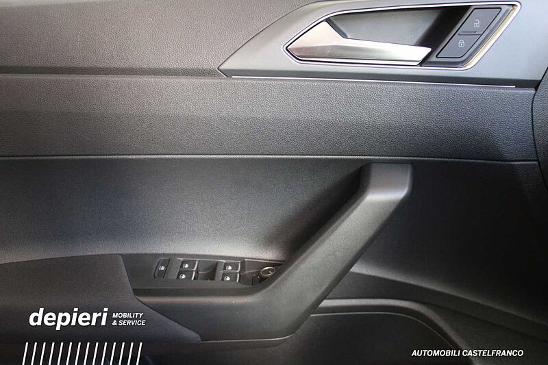 Volkswagen Taigo 1.0 TSI DSG R-Line -Ok Neop