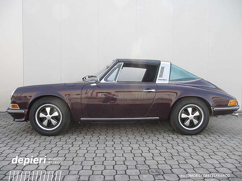 Porsche 911 2.4 T TARGA -tappo olio esterno *restaurata-matching