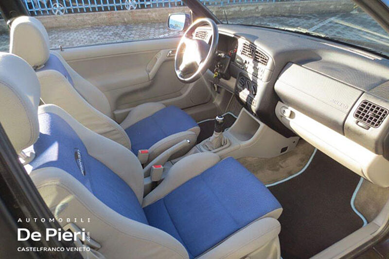 Volkswagen Golf Cabriolet 1.6 101 cat Trendline Generation - Ok Neop