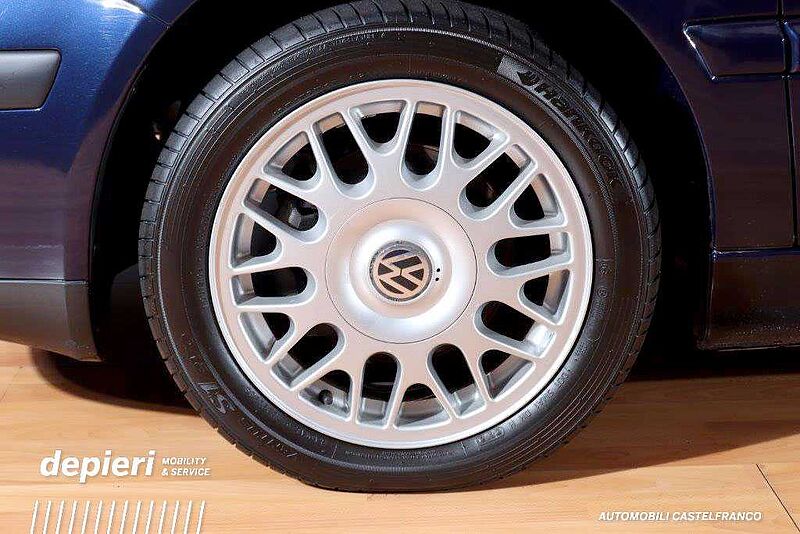 Volkswagen Golf Cabriolet 1.6 101 cat Trendline Generation - Ok Neop